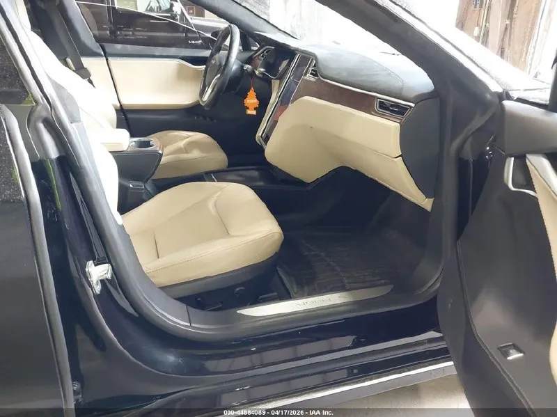 TESLA MODEL S 75D 2017