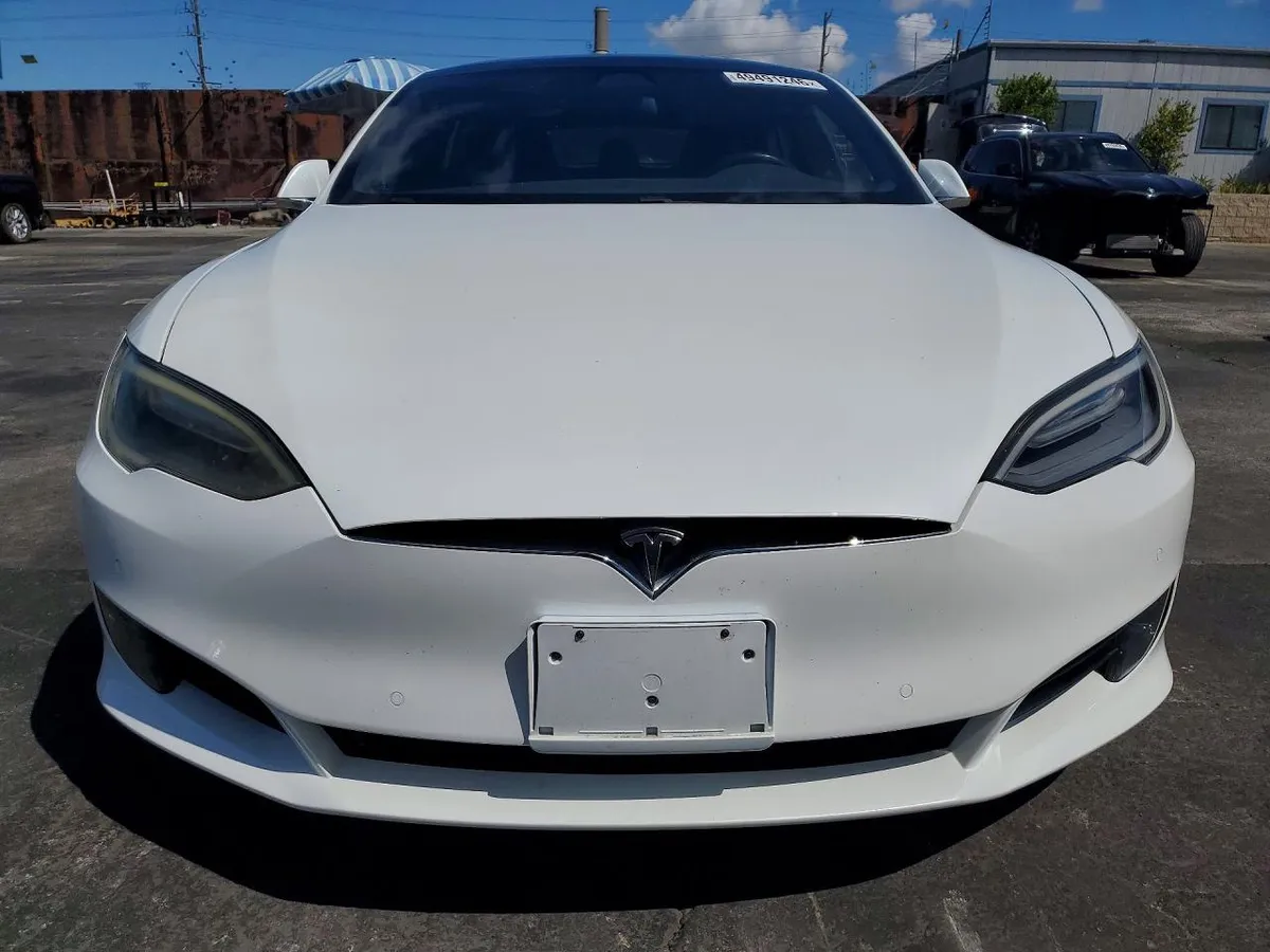 TESLA MODEL S 75D 2017