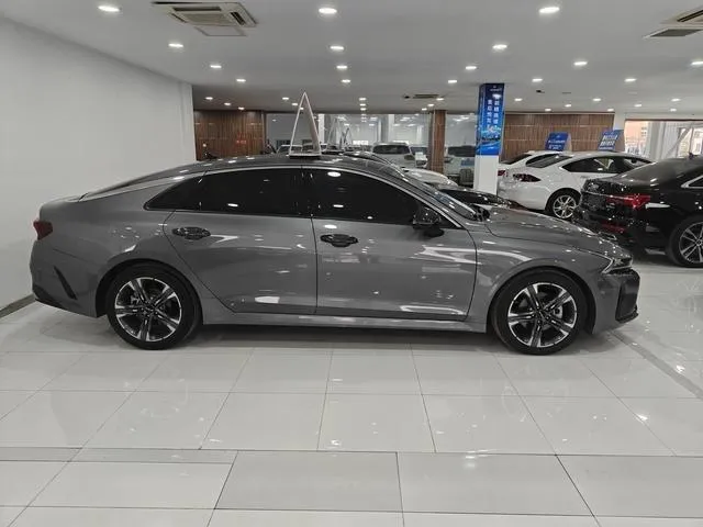 KIA K5 REFRESH EDITION СОВРЕМЕННОЕ ОСНАЩЕНИЕ С АКТУАЛЬНЫМИ ОПЦИЯМИ 2021