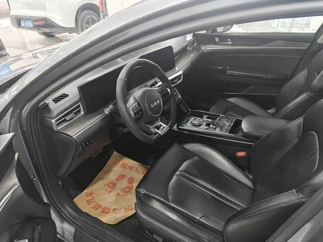 KIA K5 REFRESH EDITION СОВРЕМЕННОЕ ОСНАЩЕНИЕ С АКТУАЛЬНЫМИ ОПЦИЯМИ 2021