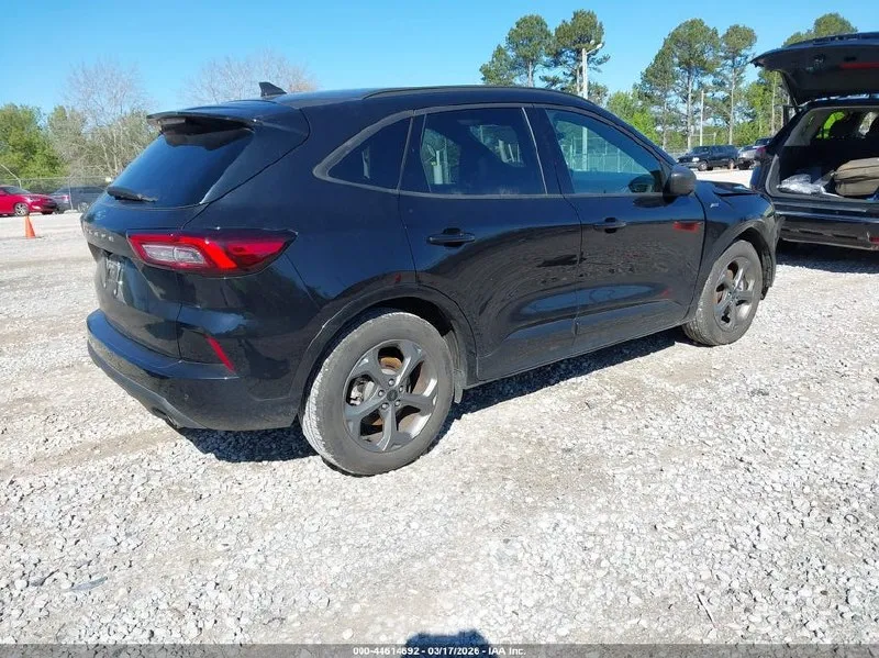 FORD ESCAPE ST-LINE 1 2024