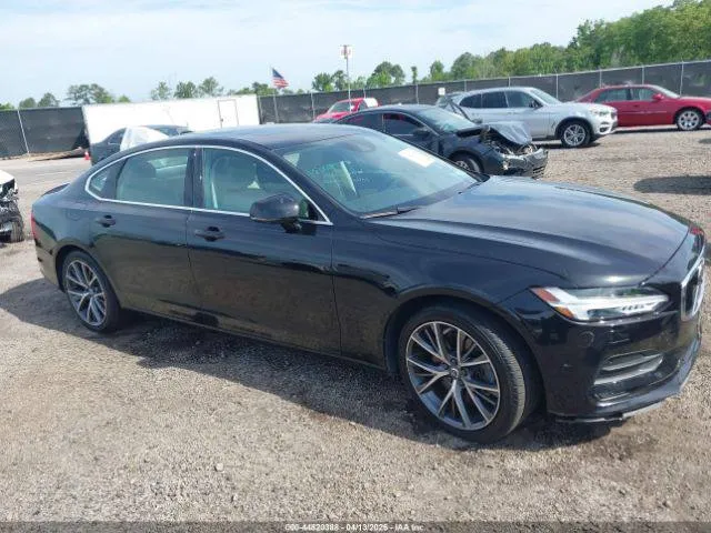 VOLVO S90 ПОЛНЫЙ ПРИВОД 2018