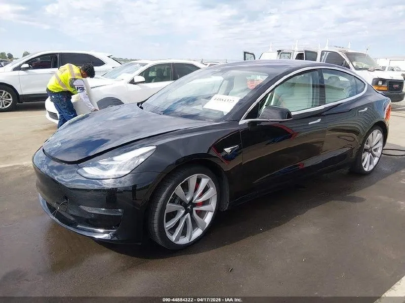 TESLA MODEL 3 LONG RANGE/PERFORMANCE 2018