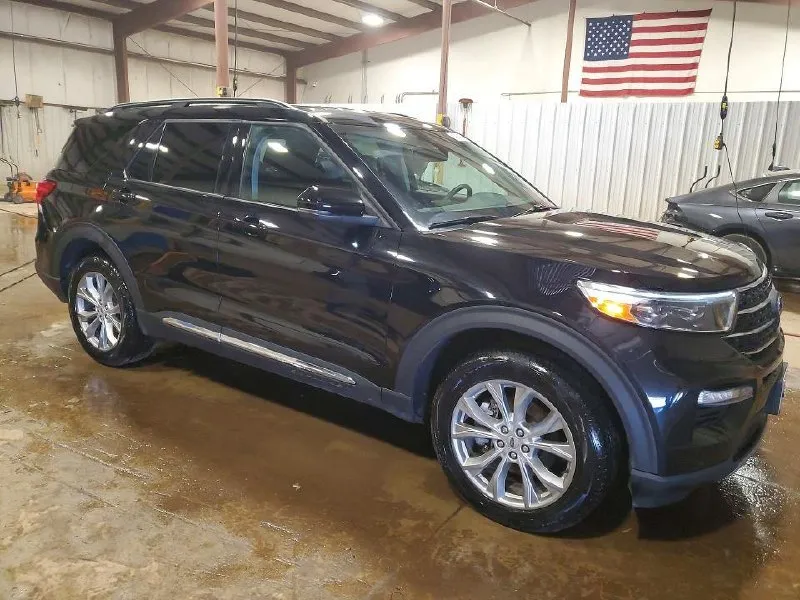 FORD EXPLORER XLT 2024