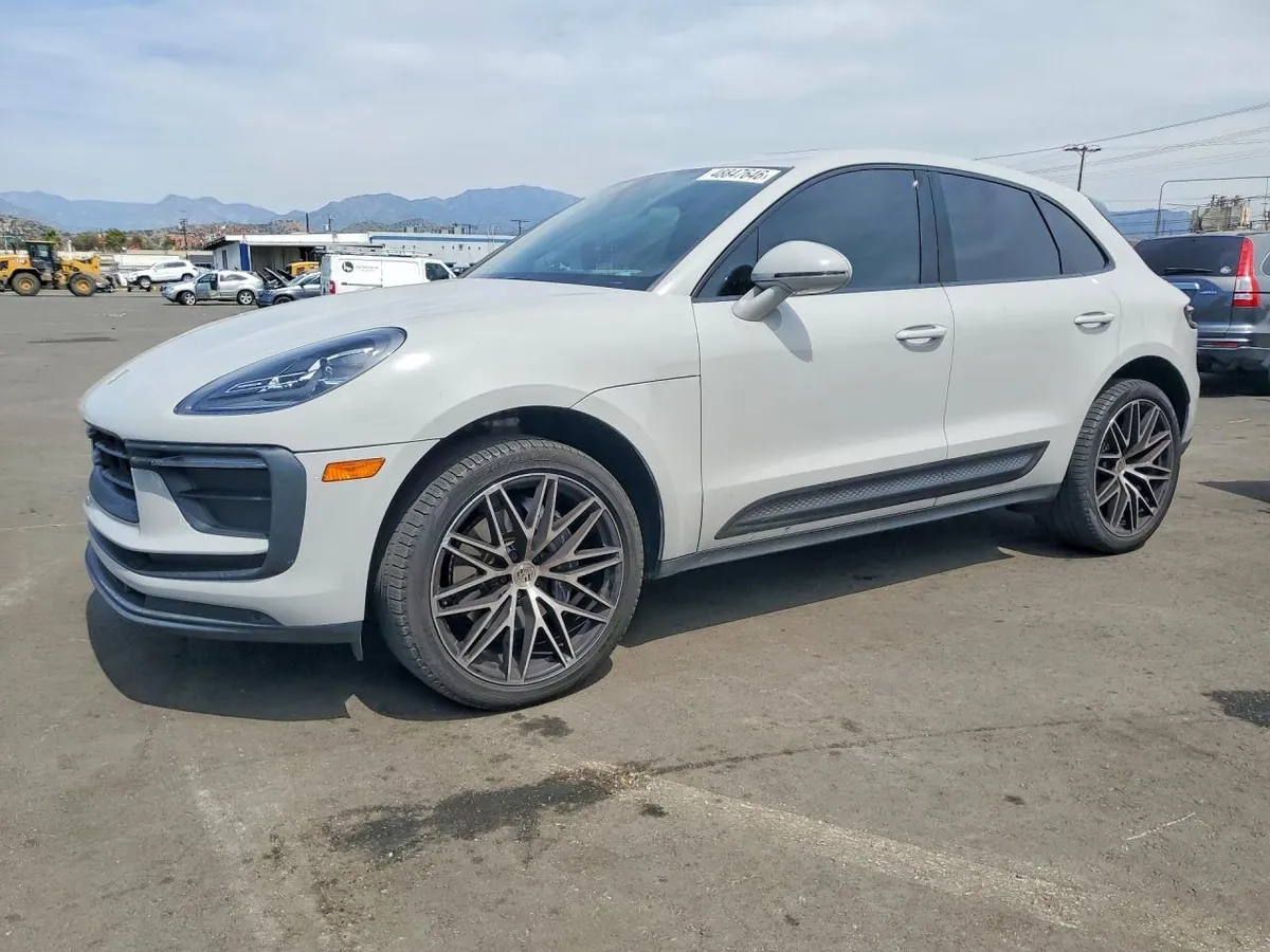 PORSCHE MACAN BASE 2023