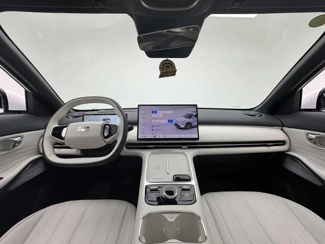 GEELY STARSHIP EM-I 120KM EXPLORER+ EDITION 2025