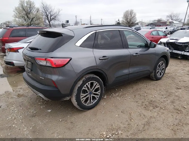 FORD ESCAPE SEL 2022