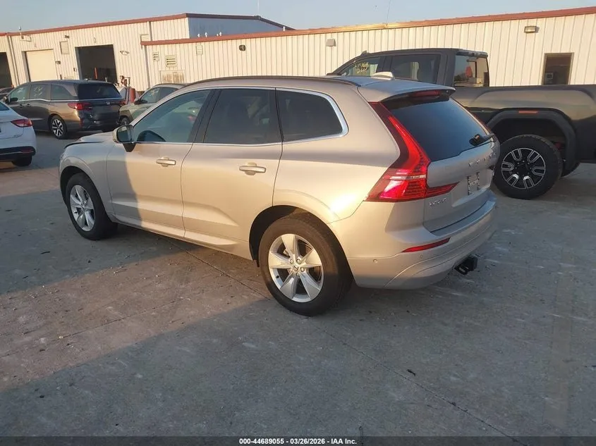 VOLVO XC60 B5 MOMENTUM 2 2022