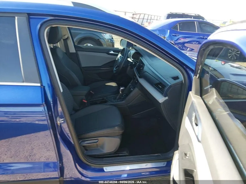 VOLKSWAGEN TAOS SE 2022