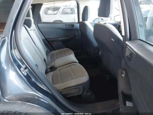 FORD ESCAPE SE 2022