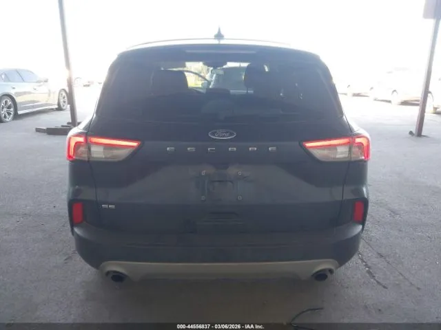 FORD ESCAPE SE 2022