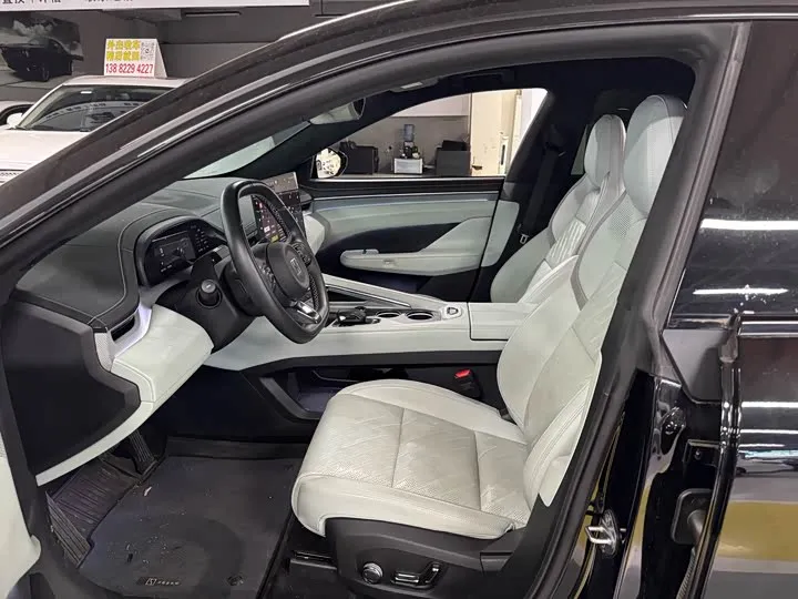 ZEEKR 001 YOU EDITION 100KWH FOUR-WHEEL DRIVE 2024