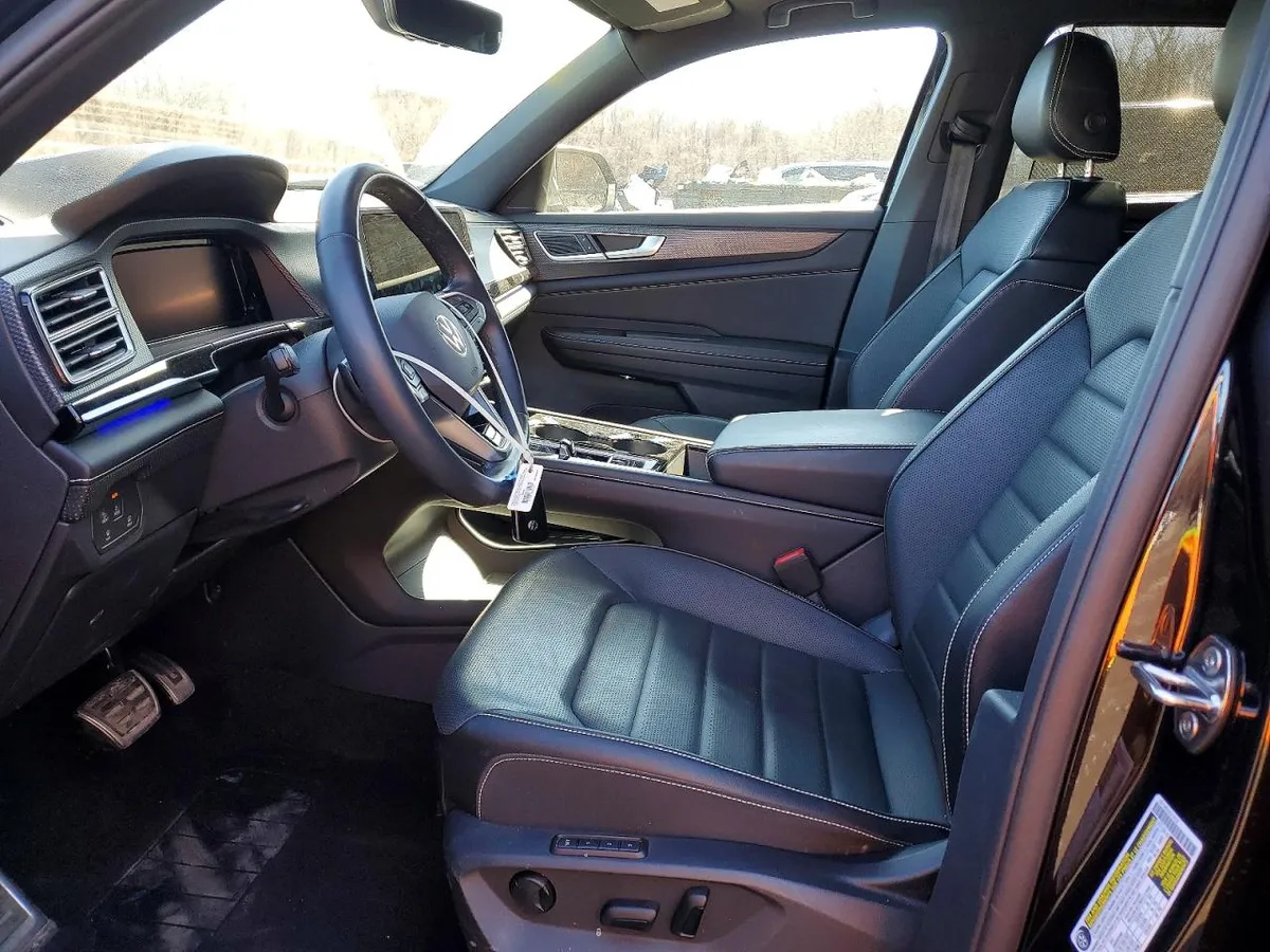 VOLKSWAGEN ATLAS 2.0Л 2024