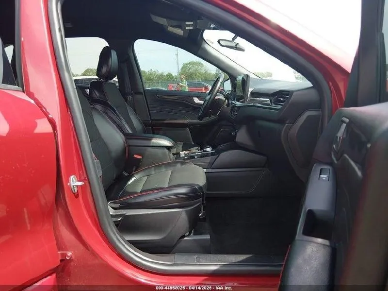 FORD ESCAPE ST-LINE 2023