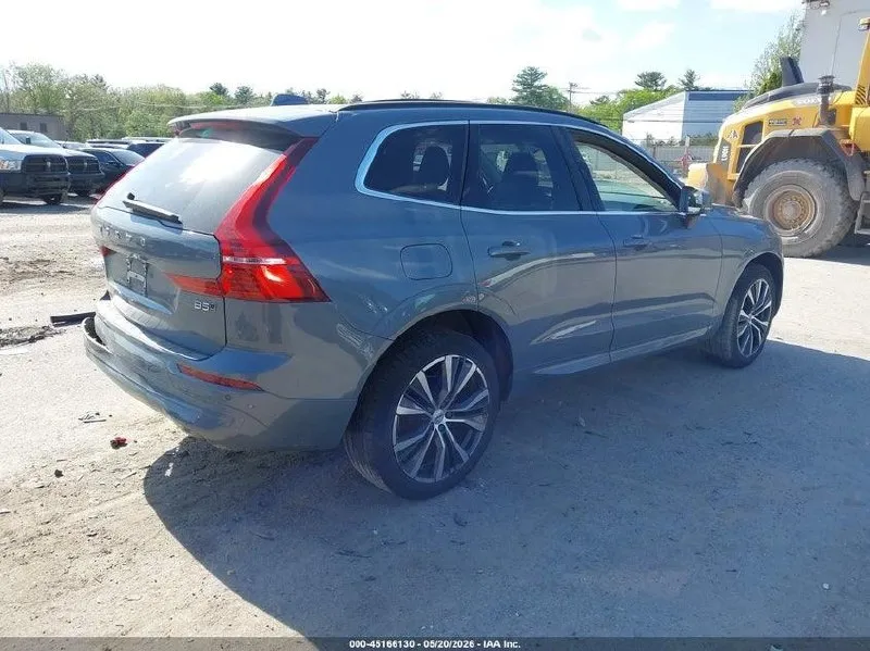 VOLVO XC60 B5 MOMENTUM 2022