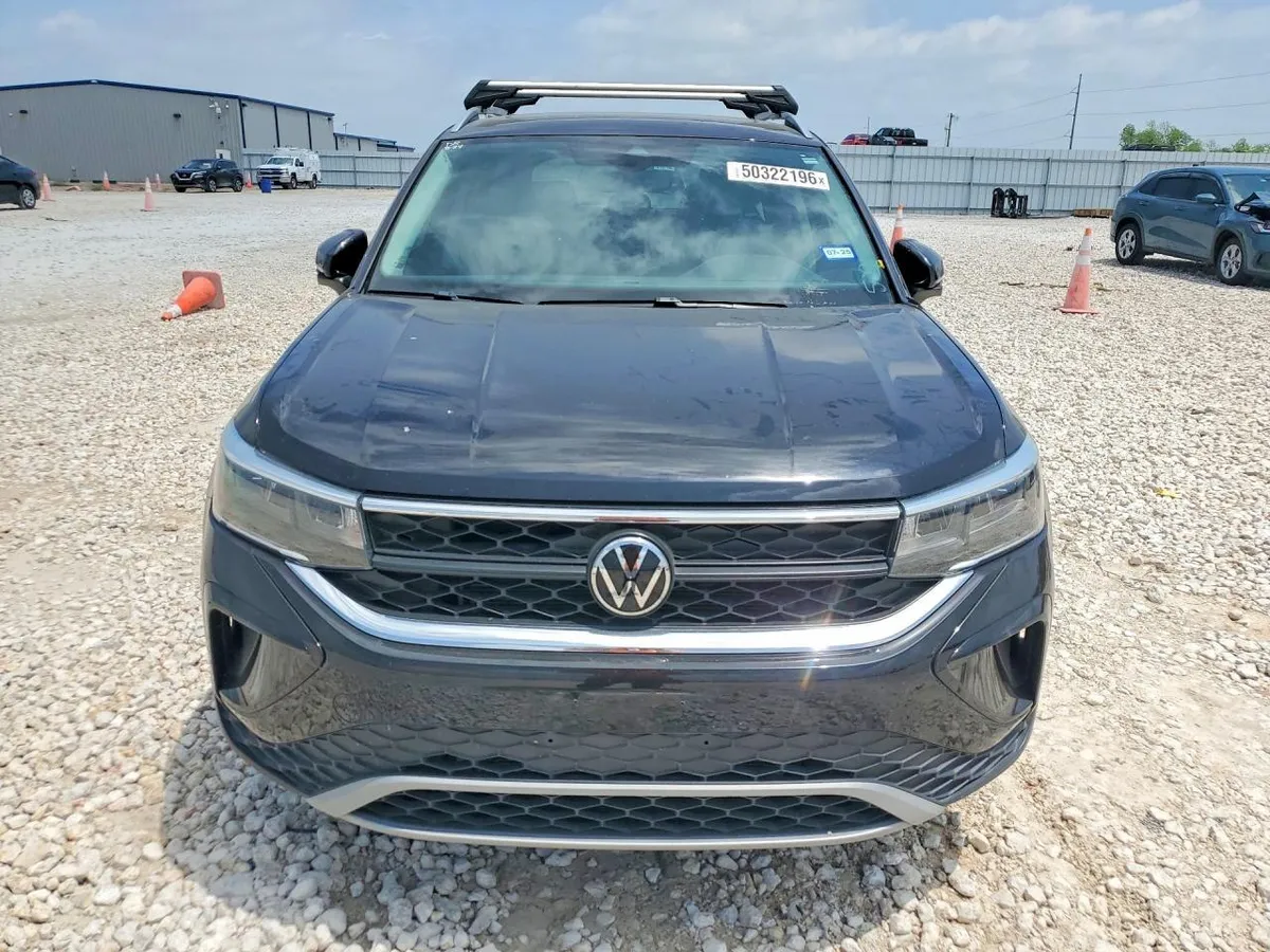 VOLKSWAGEN TAOS SE 2023