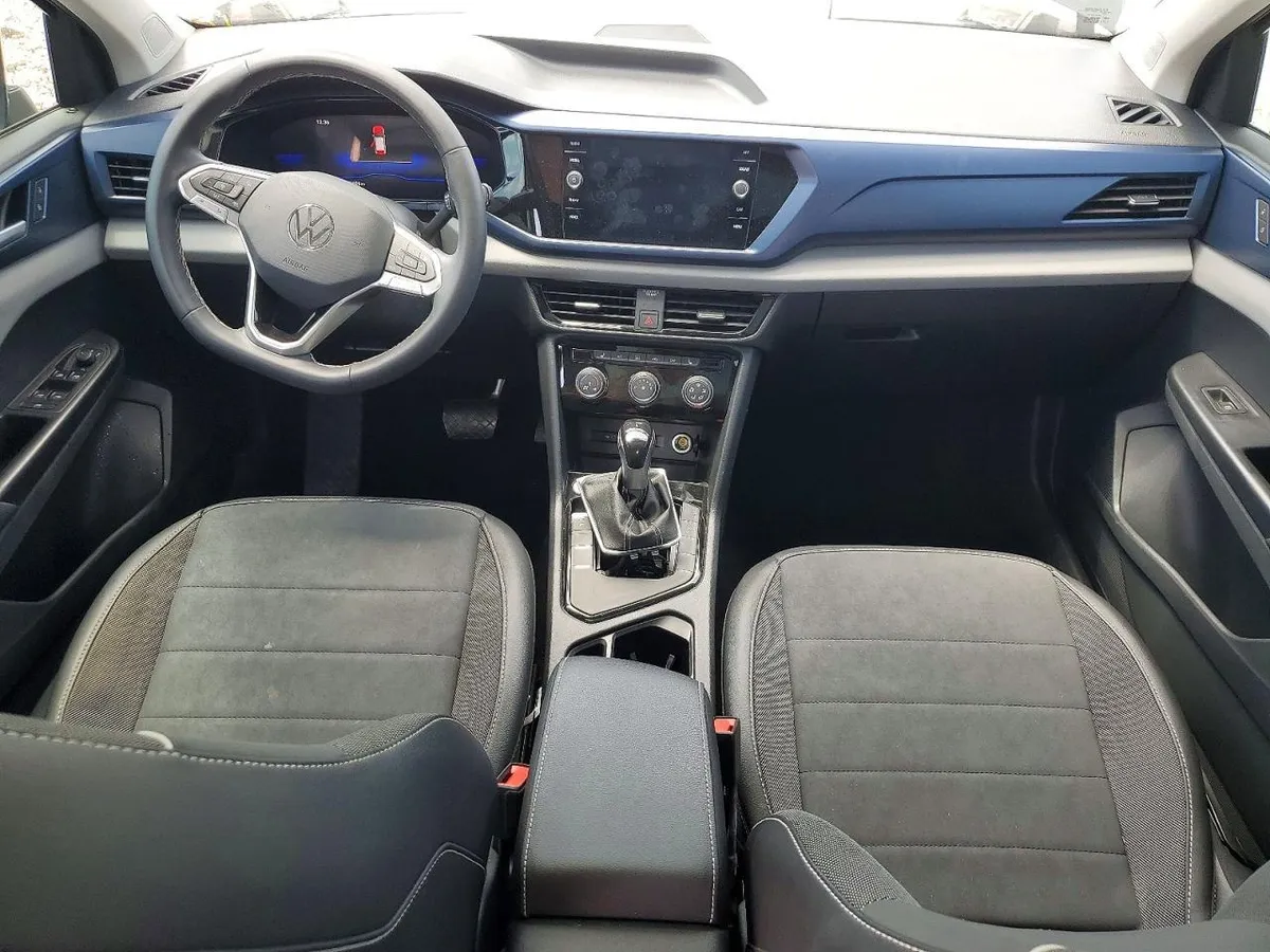 VOLKSWAGEN TAOS SE 2023