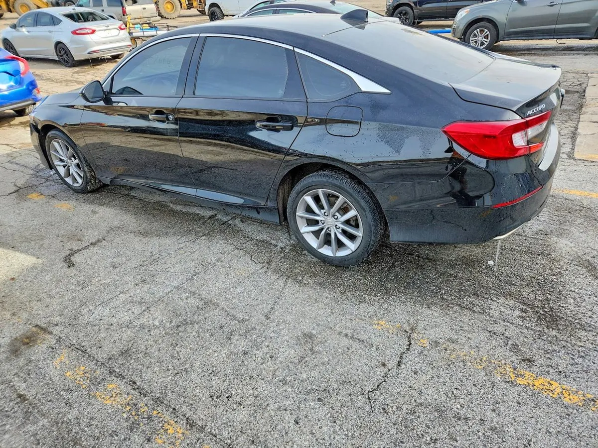 HONDA ACCORD LX 2022