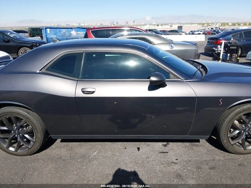 DODGE CHALLENGER SXT 2022