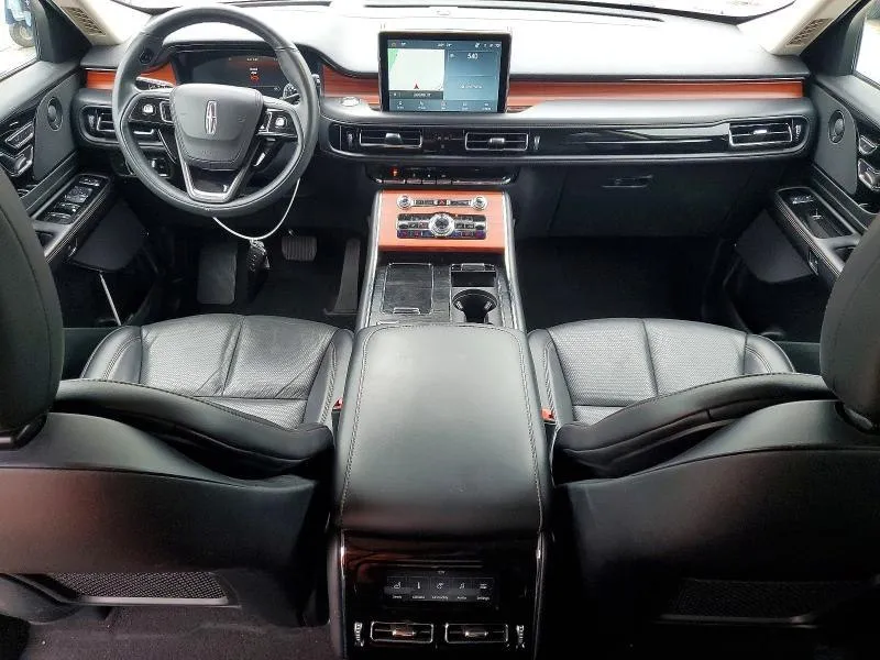 LINCOLN AVIATOR RESERVE 2023