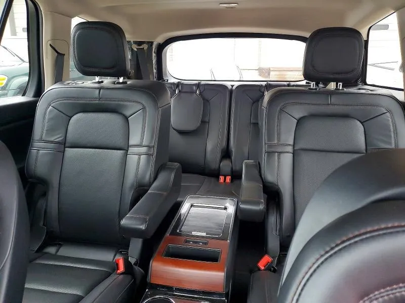 LINCOLN AVIATOR RESERVE 2023