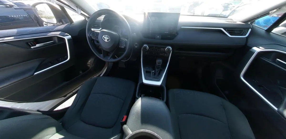 TOYOTA RAV4 XLE 2022