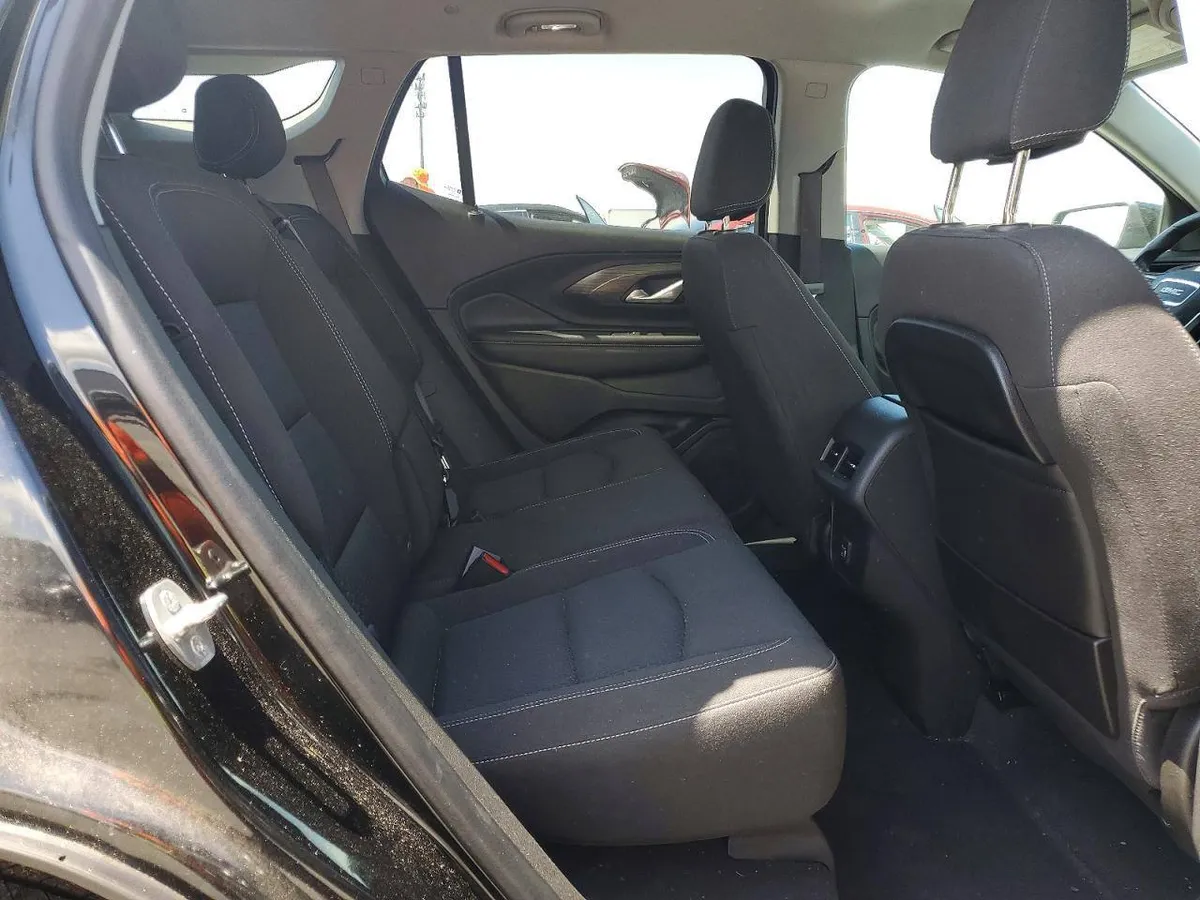 GMC TERRAIN SLE СБАЛАНСИРОВАННОЕ ОСНАЩЕНИЕ ВКЛЮЧАЮЩЕЕ СОВРЕМЕННЫЕ СИСТЕМЫ БЕЗОПАСНОСТИ МУЛЬТИМЕДИА И КОМФОРТНЫЕ 2022