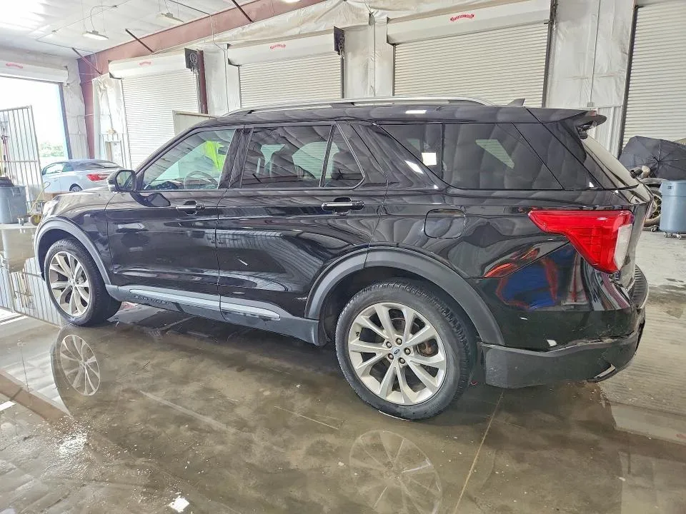 FORD EXPLORER PLATINUM 2023