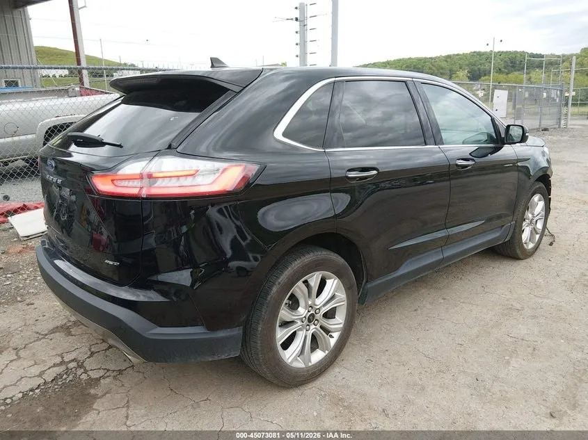 FORD EDGE TITANIUM 2024