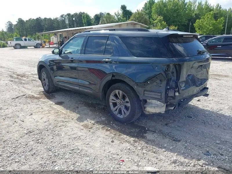 FORD EXPLORER XLT 2022