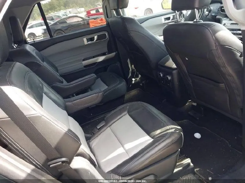 FORD EXPLORER XLT 2022