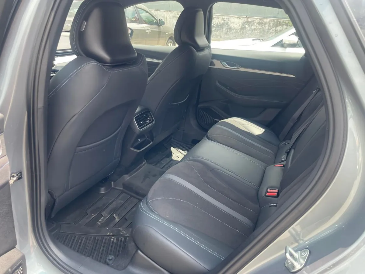 GEELY XINGRUI 2025