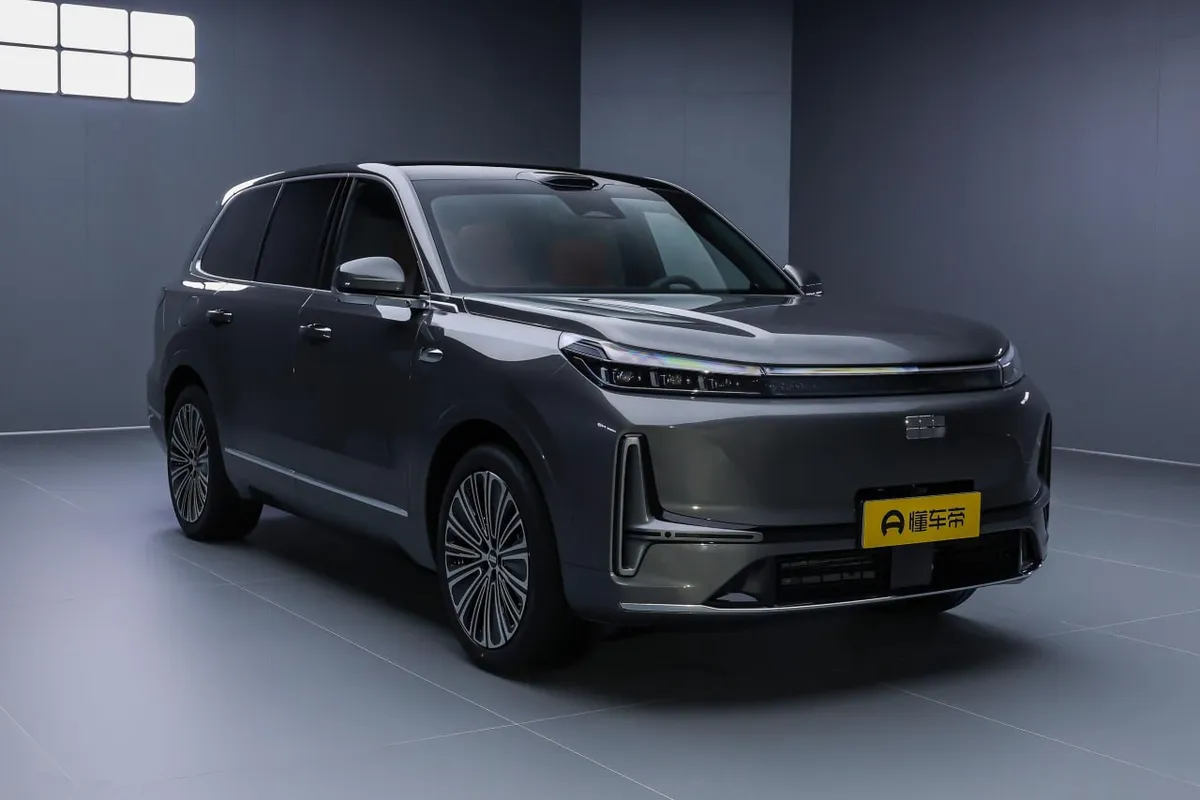 GEELY GALAXY M9 2025