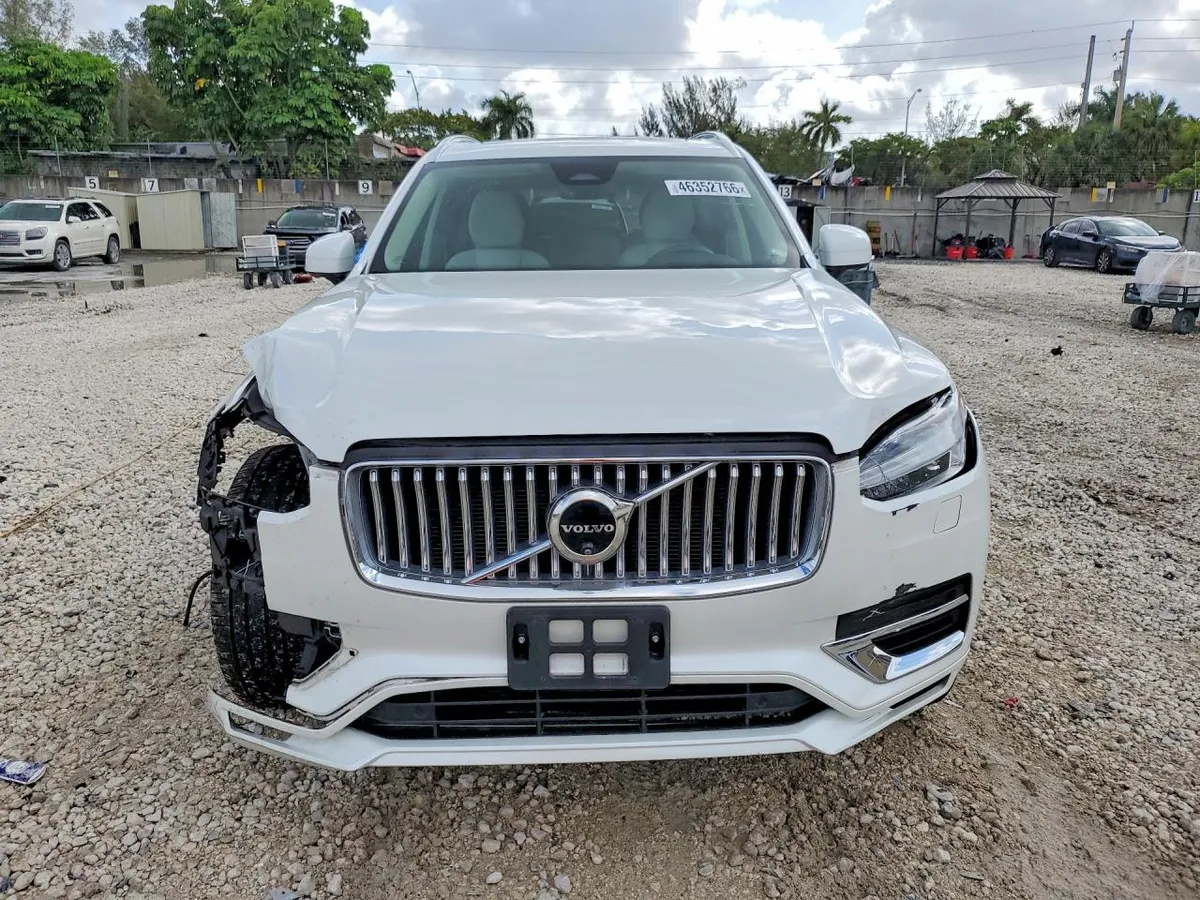 VOLVO XC90 ПОЛНЫЙ ПРИВОД 2024