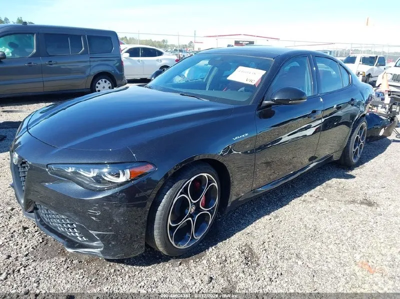 ALFA ROMEO GIULIA VELOCE 2024