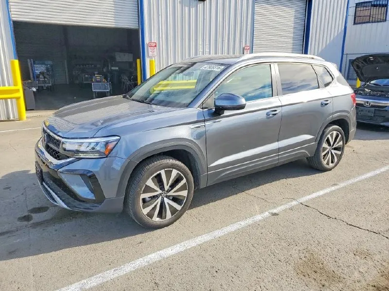 VOLKSWAGEN TAOS SE 2023