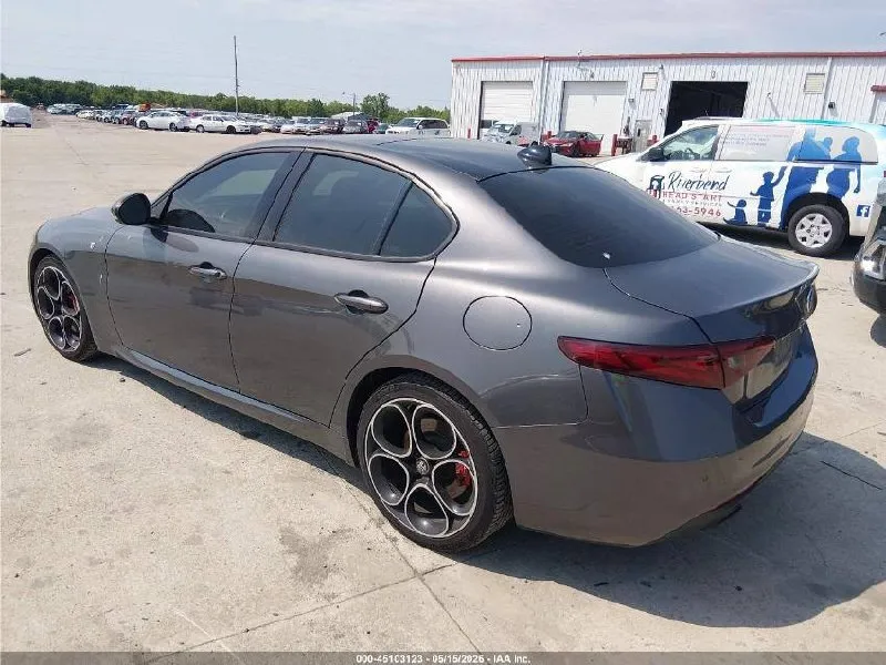 ALFA ROMEO GIULIA TI RWD 2022