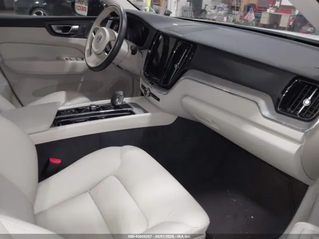 VOLVO XC60 RECHARGE PLUG-IN HYBRID 2024