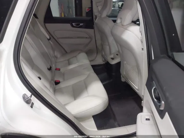 VOLVO XC60 RECHARGE PLUG-IN HYBRID 2024