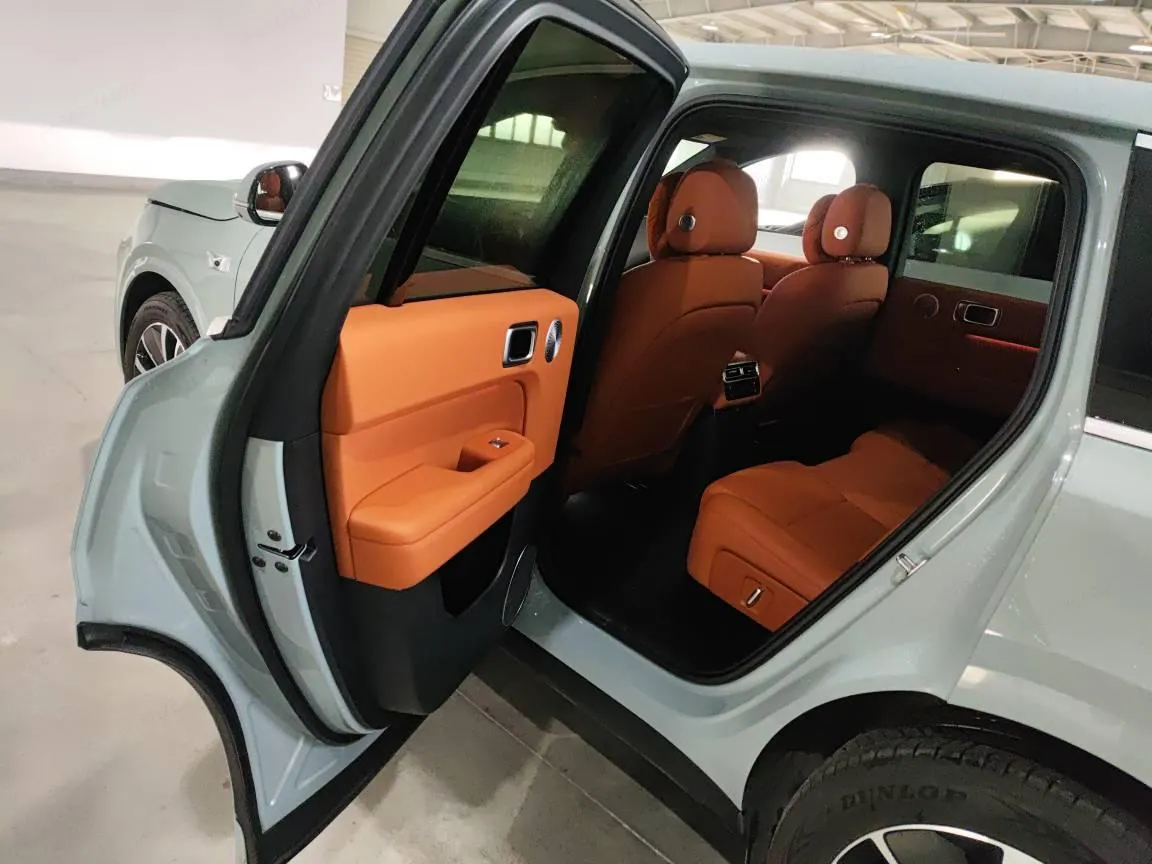 LI AUTO AD MAX 2025