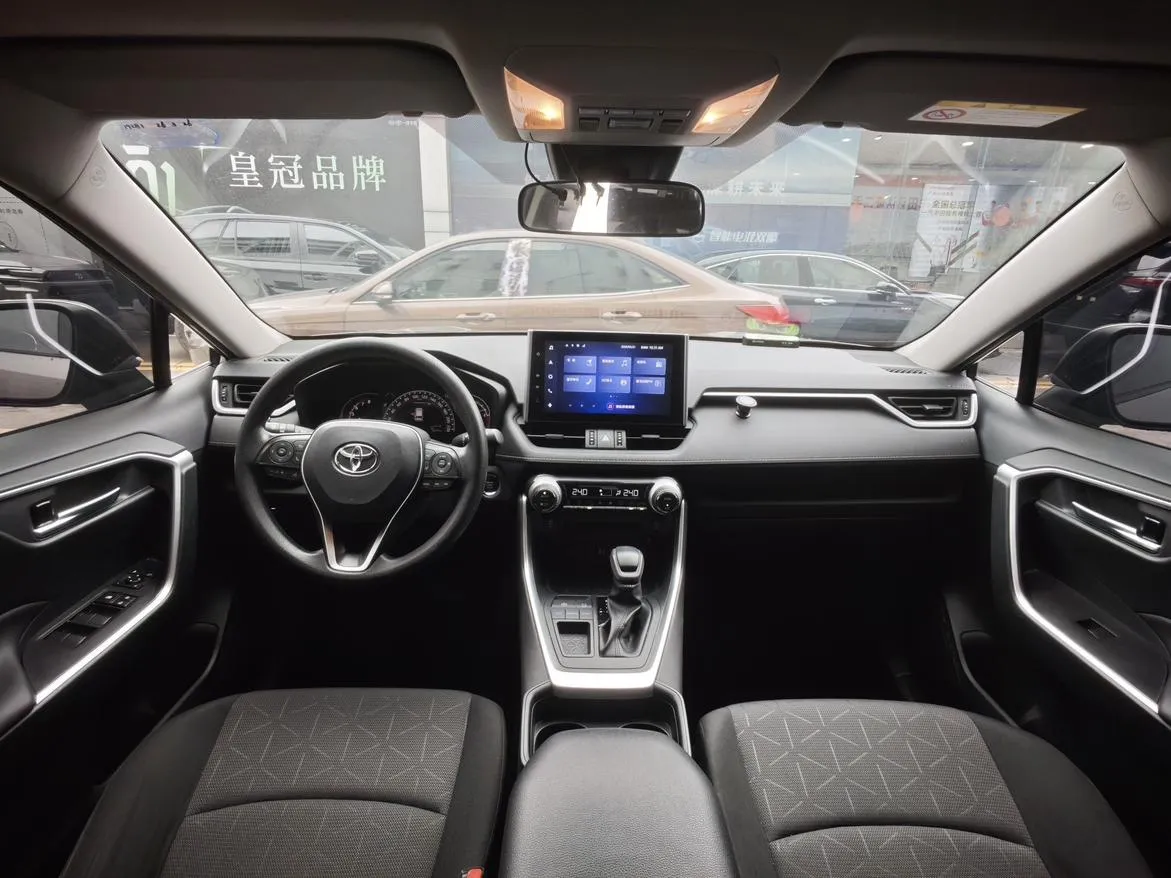 TOYOTA RAV4 2022