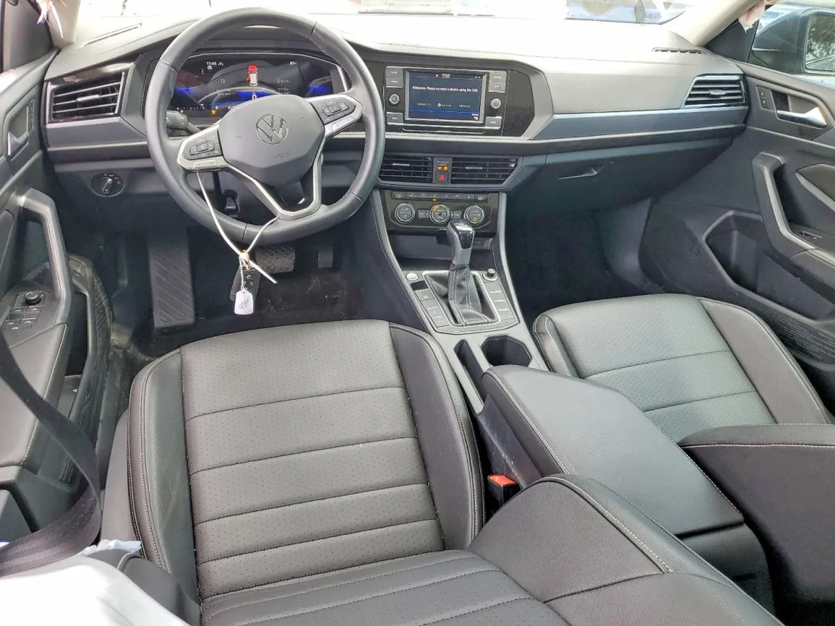 VOLKSWAGEN JETTA SE 2023