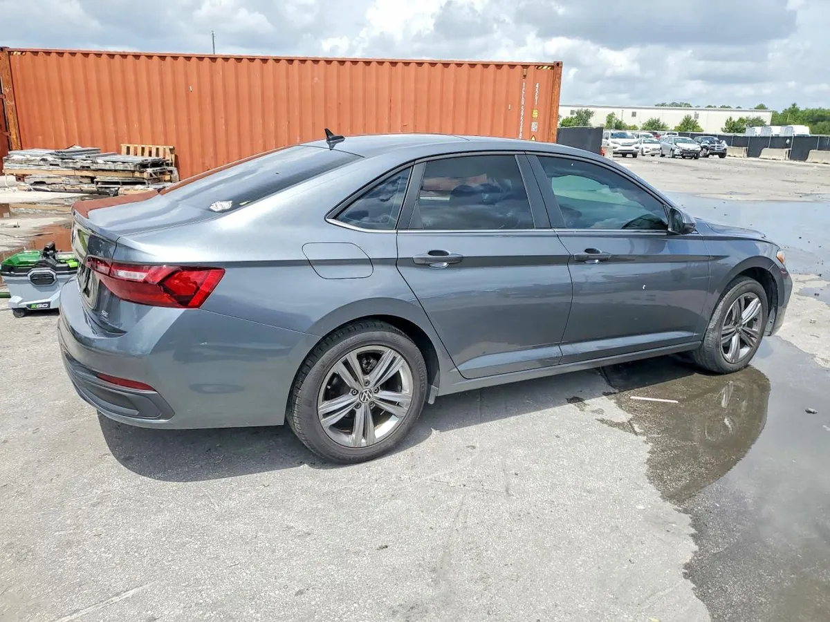 VOLKSWAGEN JETTA SE 2023