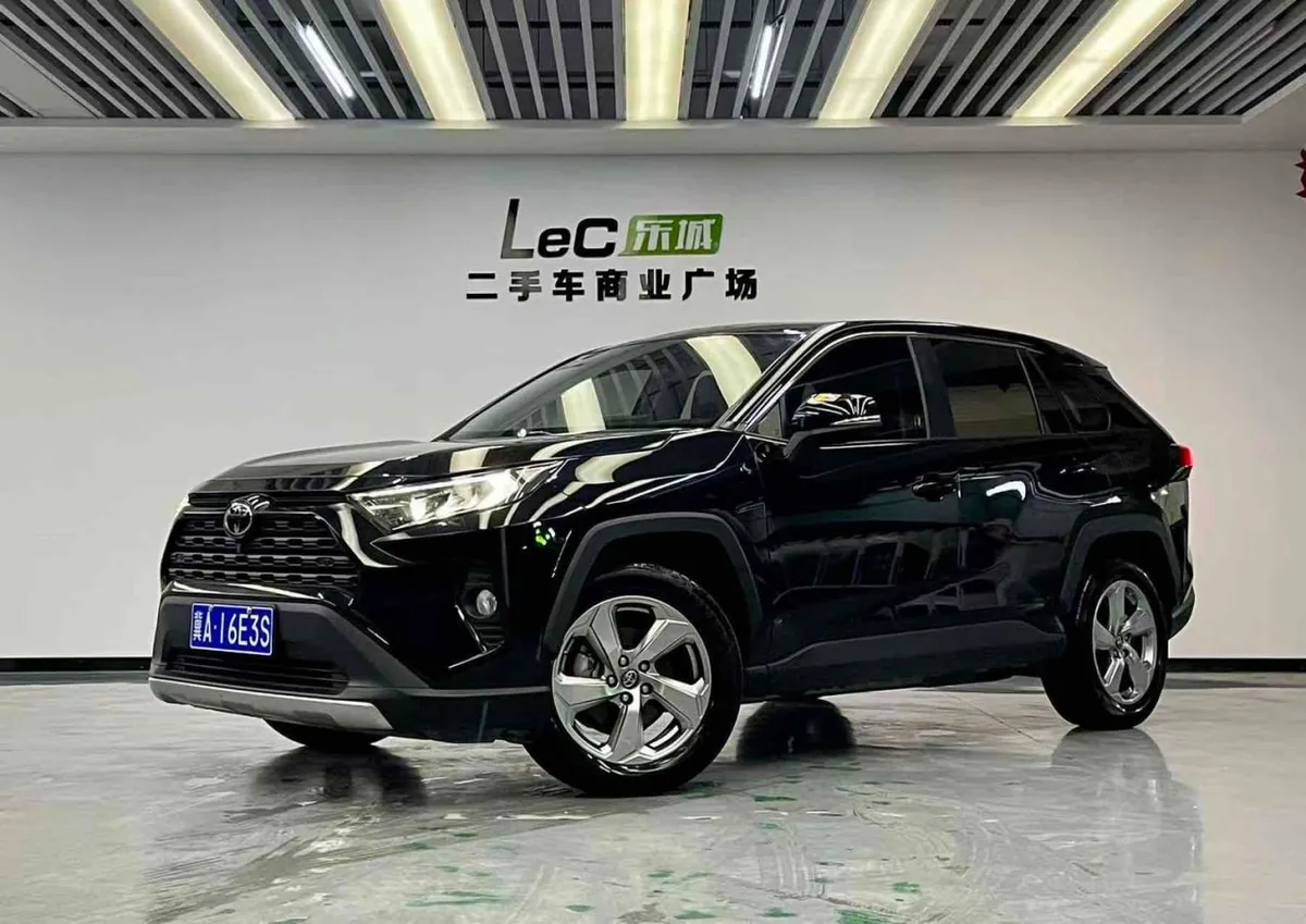 TOYOTA RAV4 2022