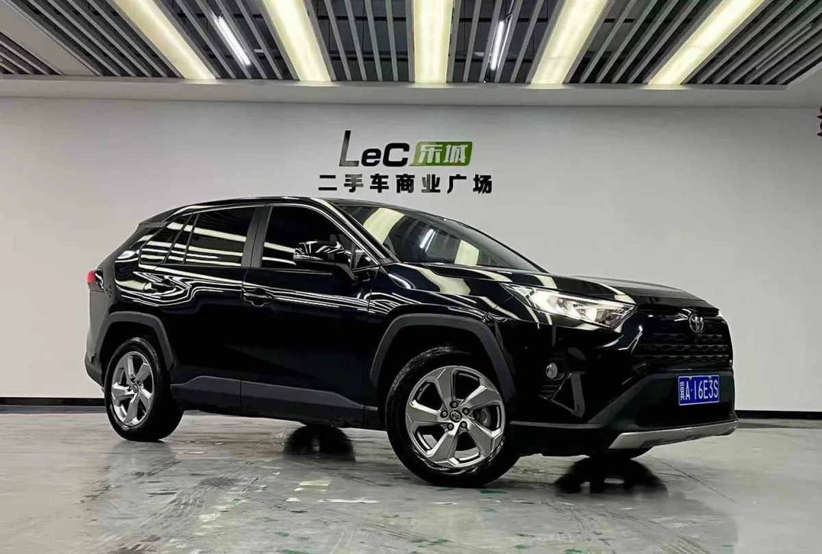 TOYOTA RAV4 2022