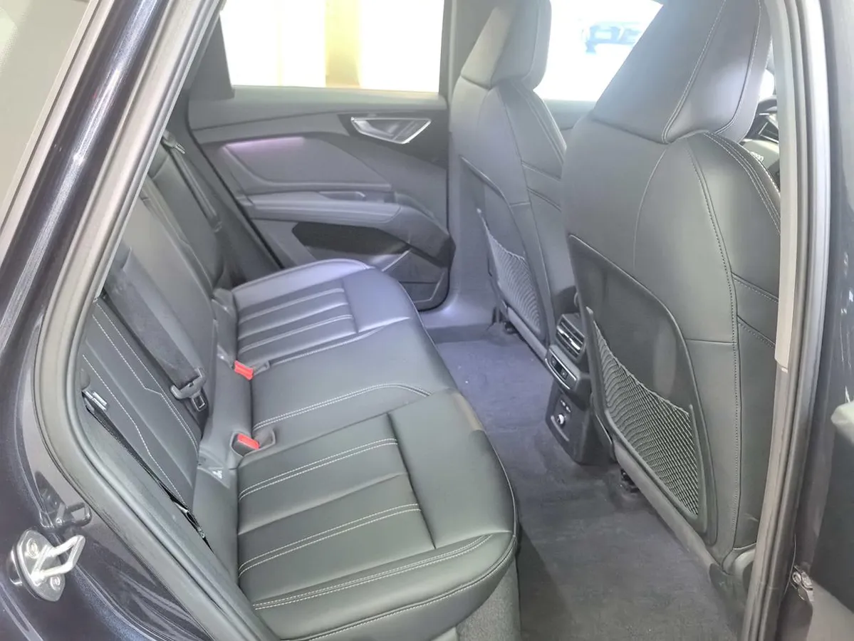 AUDI Q4 E-TRON 2024