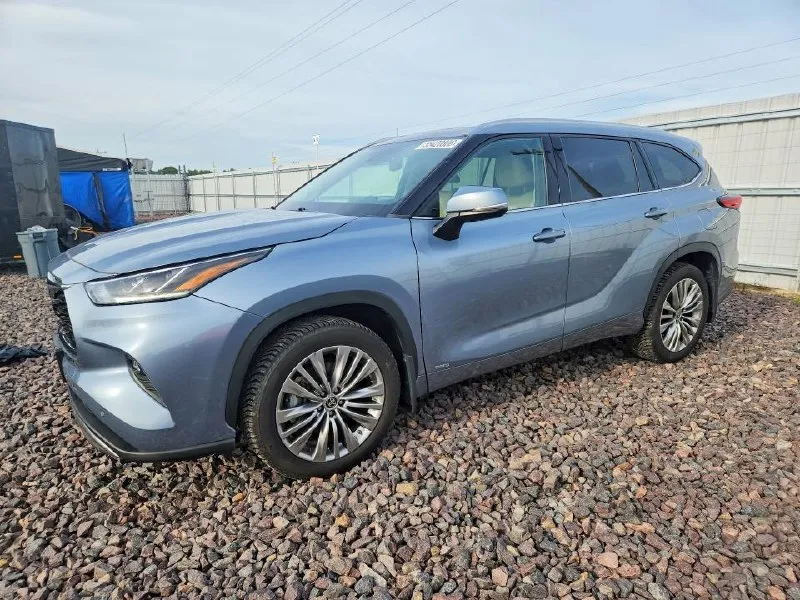 TOYOTA HIGHLANDER HYBRID PLATINUM 2022