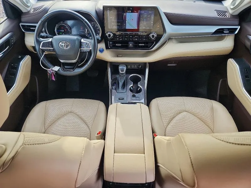 TOYOTA HIGHLANDER HYBRID PLATINUM 2022