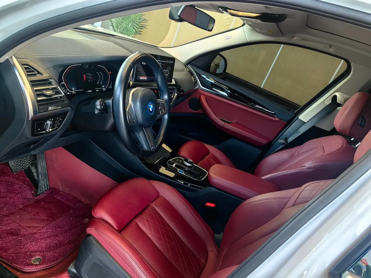 BMW IX3 2023