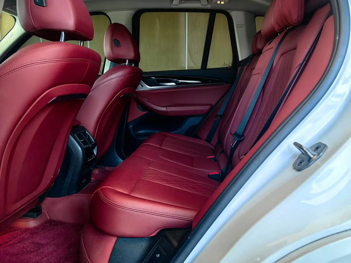 BMW IX3 2023